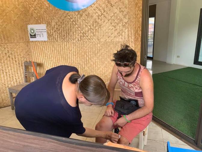 AC broken shoulder mending